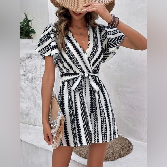 Frenchy Geo Print Butterfly Sleeve Ruffle Hem Belted Romper - Picture 5 of 7